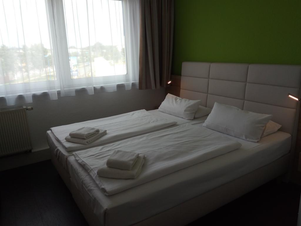 Hotel Citymaxx Росток Екстериор снимка